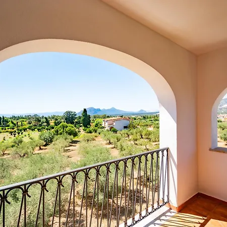 アパートホテル In Orosei, 4 Beds With Air Conditioning オロゼーイ