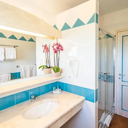 מלון דירות In Orosei, 4 Beds With Air Conditioning